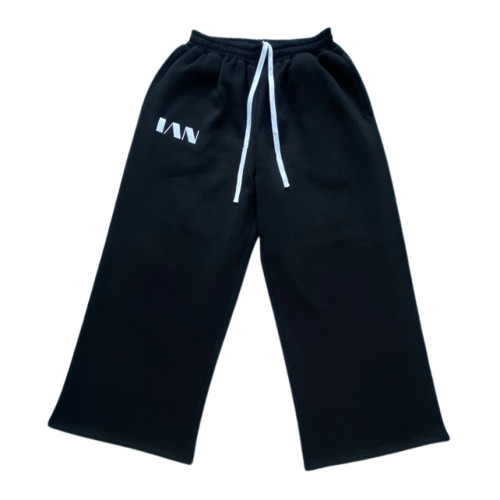 IAN SWEATS